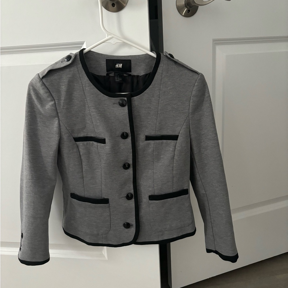 H&M Women's Gray Blazer with Black Trim